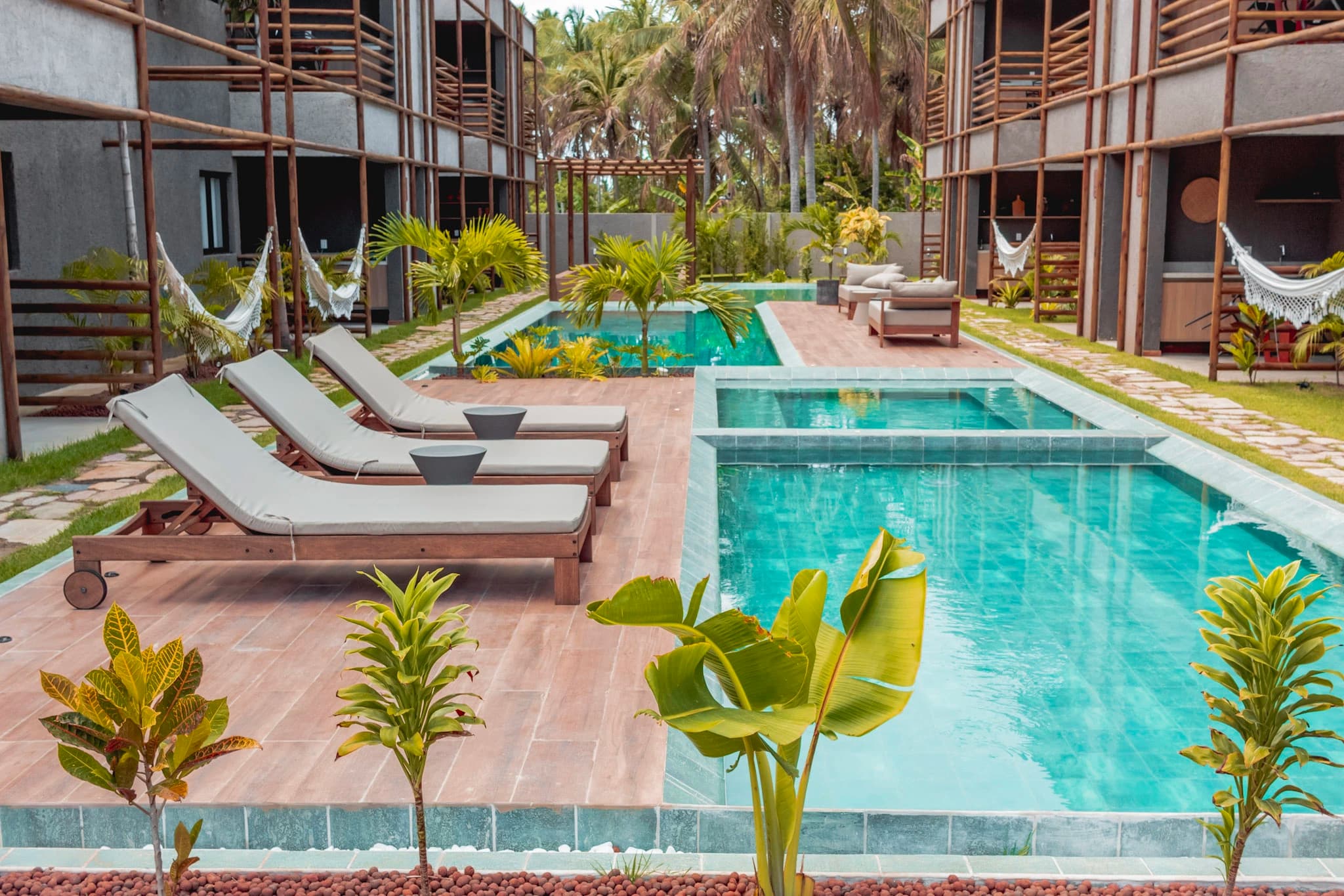 Piscina da pousada Paradise Kamby